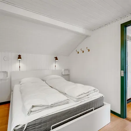 Maiti - 400m To The Fjord By Interhome *