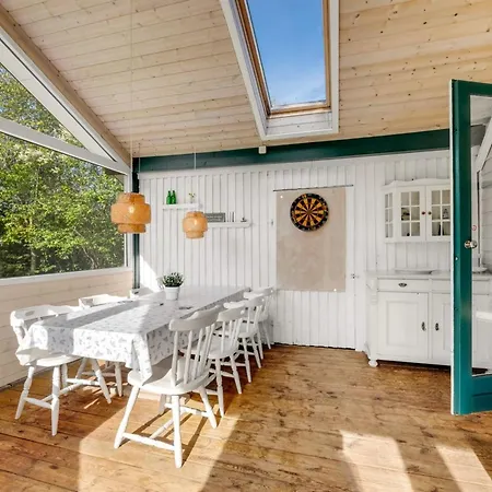 Maiti - 400m To The Fjord By Interhome *
